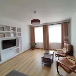 Przy Parku Srodmiescie 아파트 *